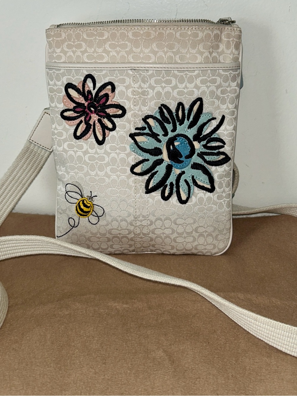 Coach Chalk Jacquard Floral & Bee Crossbody Bag Y2K